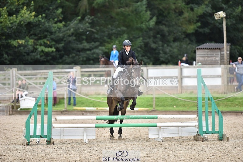 240802-102438-00828 - 70cm Round 1