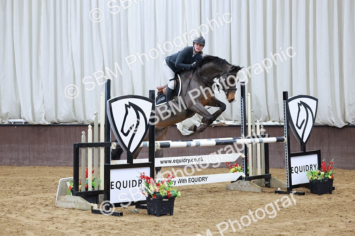 SBM_007555 - Class 24 - Nupafeed Supplements Senior Discovery/ 1m Open