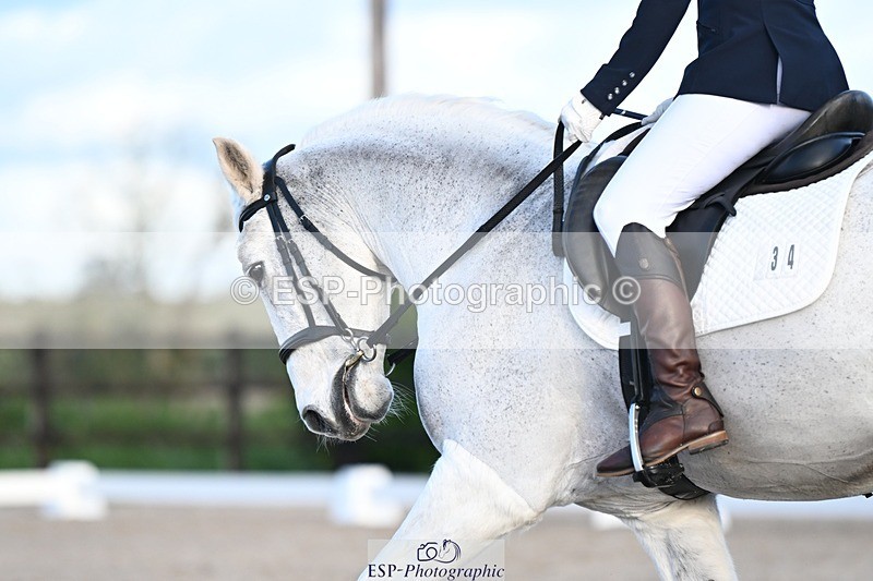 231105-144924-02488 - Cls 5 Novice 27 Start to 15.30 break