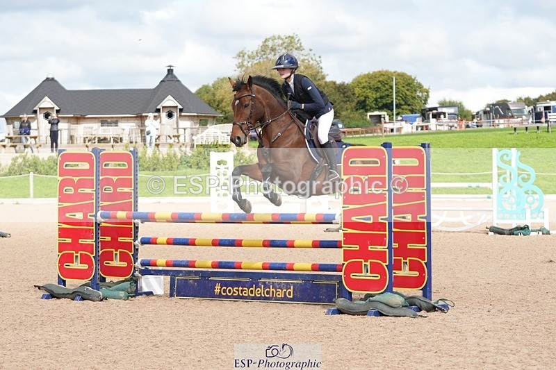 250921-121856-02886 - Cls 9 Pony Foxhunter and 1.10m