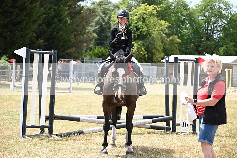 WJ6_5570 - Class 12 Minimus Jumping 45cm