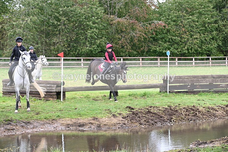 WJ6_6128 - Time at Photographer 12:41 to 13:05