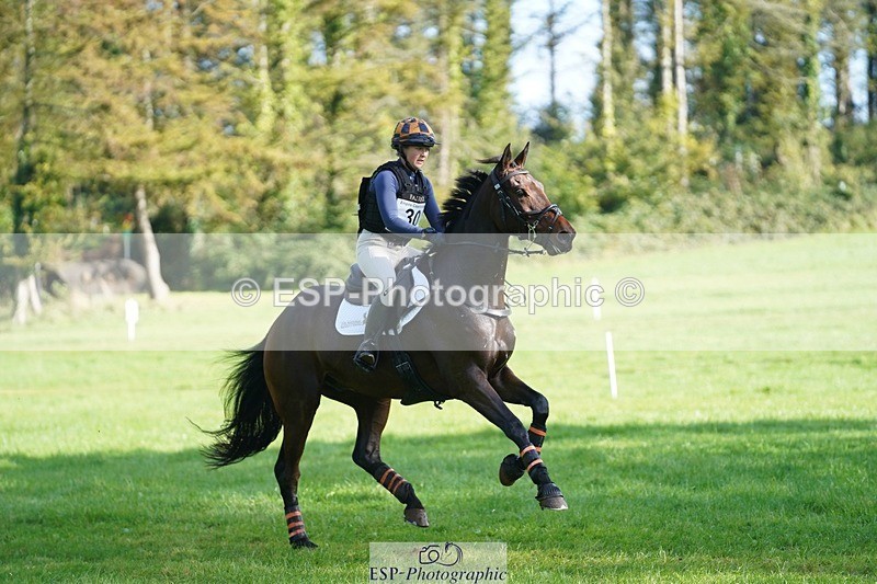 231020-105752-06149 - 030-MONBEG.SHELBY-Kat.Raybould-XC