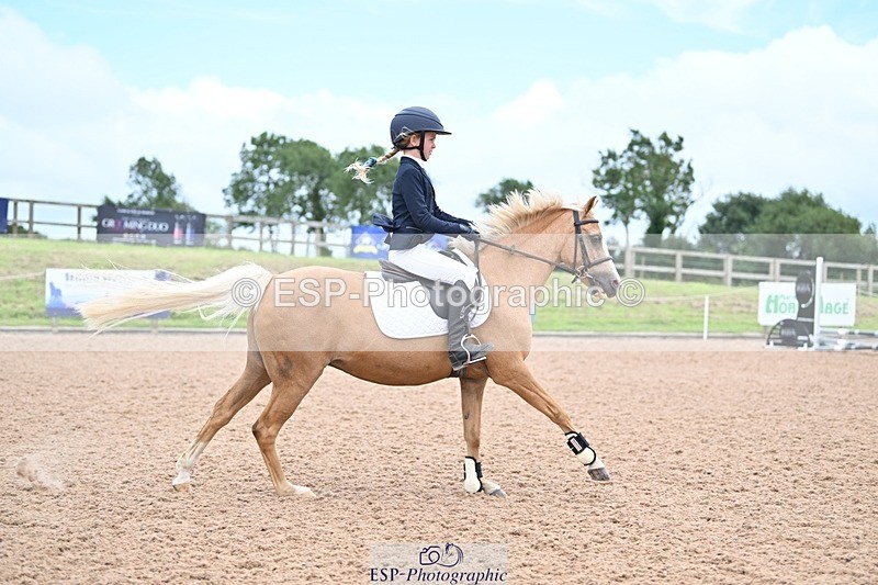 240813-152404-00056 - Clear round & 60cm