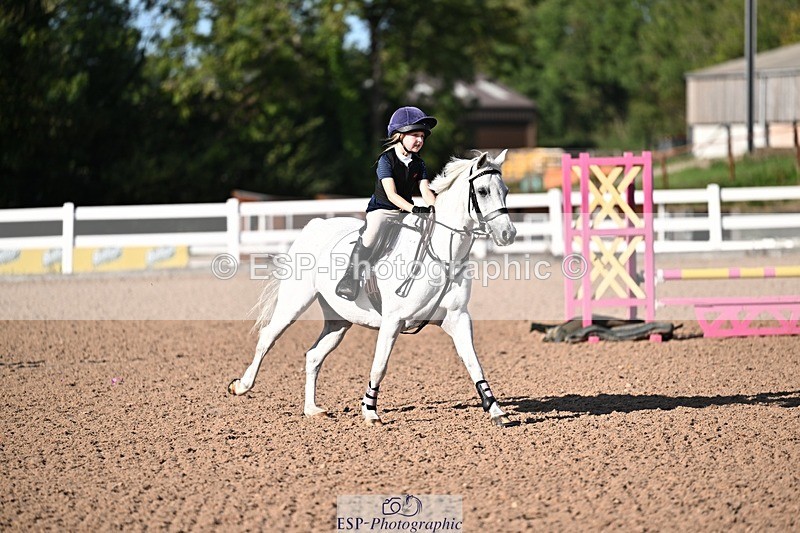 260915-164511-00090 - Clear Round and 60cm