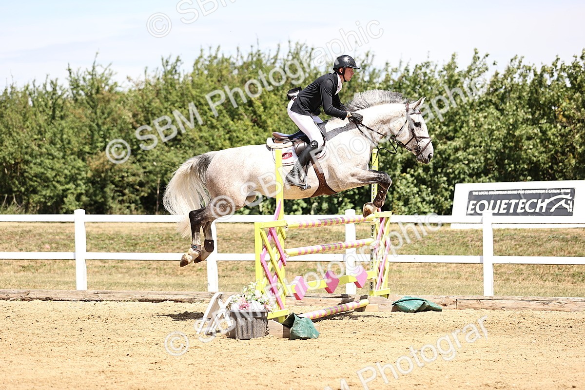 SBM_010299 - Class 9 - Senior Foxhunter - 1.20m Open