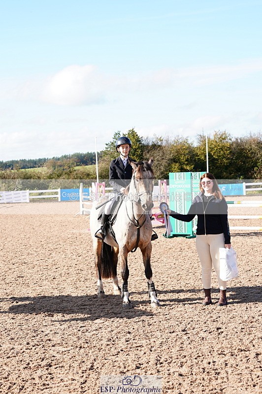 241027A-121236-02673 - SUN Cls 6 Pony Newcomers and 1m Open