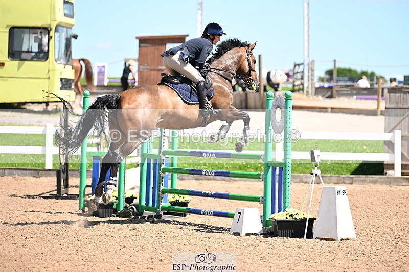 240728A-142530-09478 - Cls 36 1.05m Amateur Qualifier