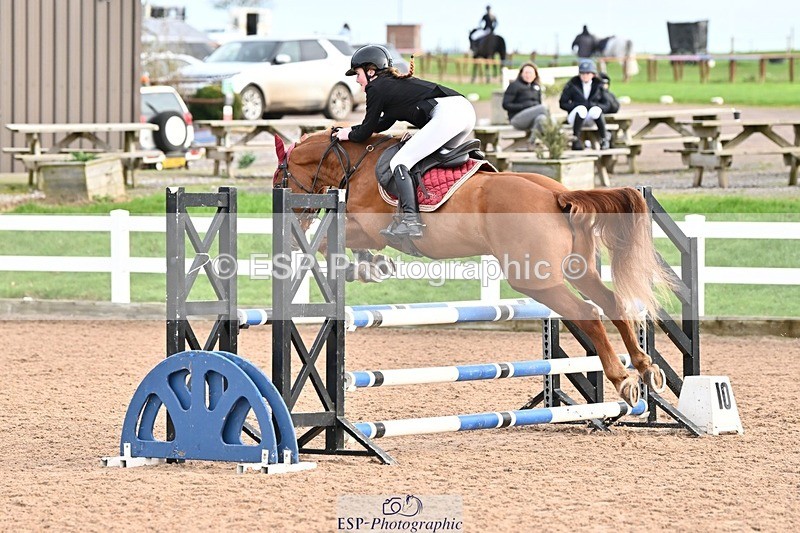 241117X-101106-03598 - Cls 09s Pony intro 90cm