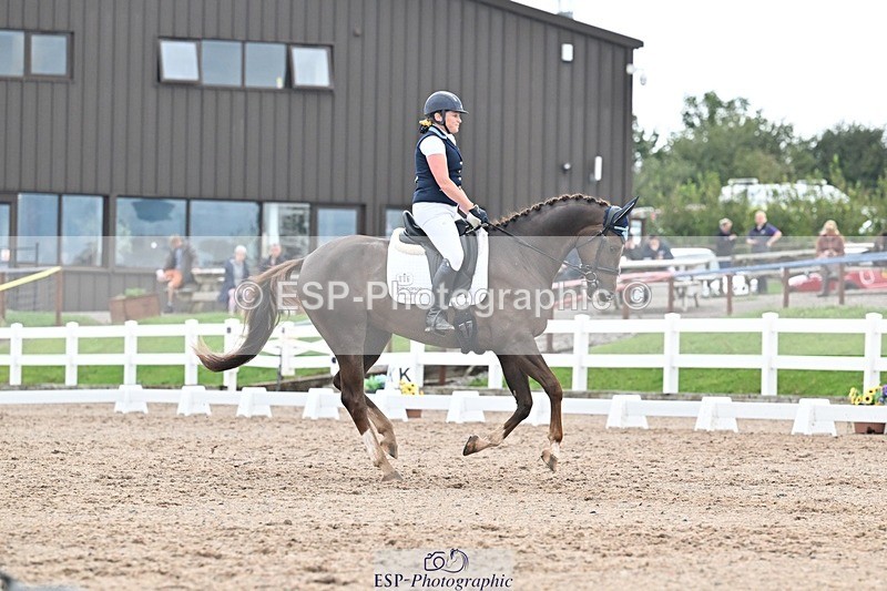 250907-135109-08605 - 006-Verity.PerryVogue