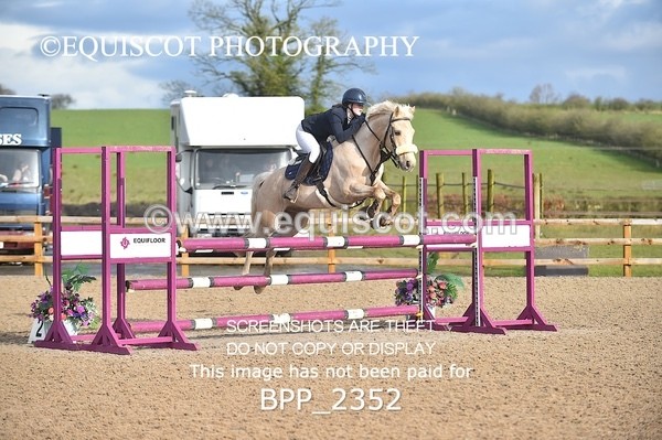 BPP_2352 - CLASS 25 Pony Newcomers/ 1m Open