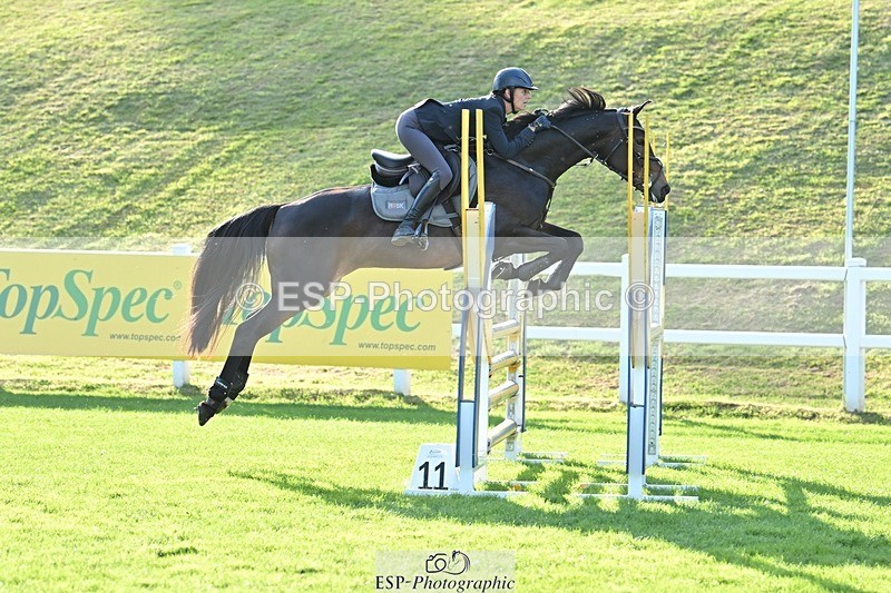 230909-174038-07724 - Cls 14 Snr 1m Derby