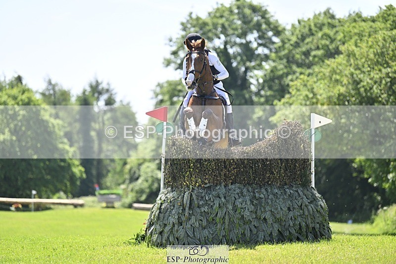 240525-113651-13066 - 357-OUGHTERARD_QUALITY-John_Westmore