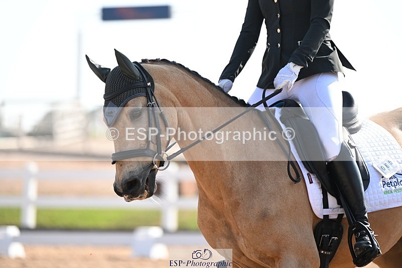 250816-094532-02966 - 065-Nicky.TurriffMyshall.Robby