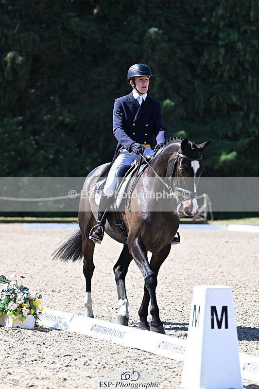 250522A-103605-03153 - A-012-Archie.Tulloch-ZIPPED.UP