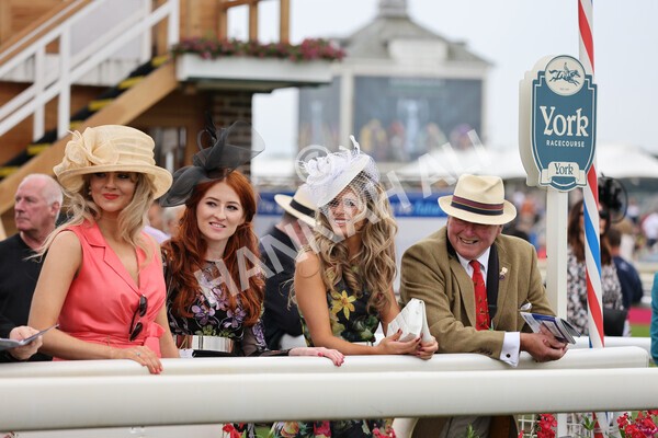 yr19082021r3-61 - Race 3 3.00pm Clipper Logistics Stakes