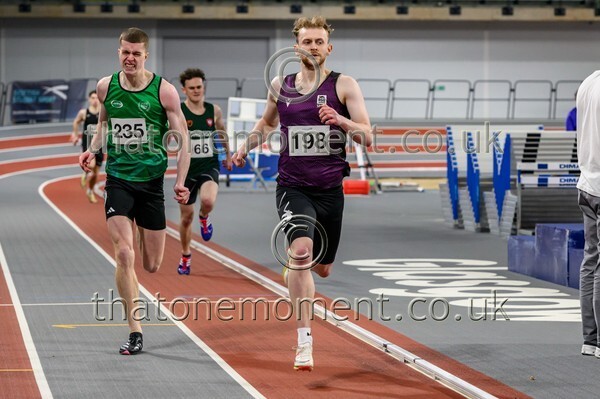 StudInd-913995 - Track Male Set One