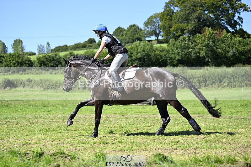 240811A-151103-05298 - 172