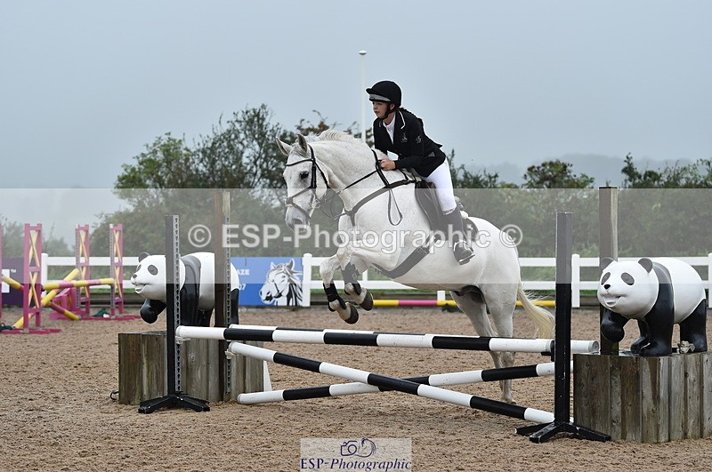 220829A-161424-00166 - 70cm Classes 3a 3b & 4