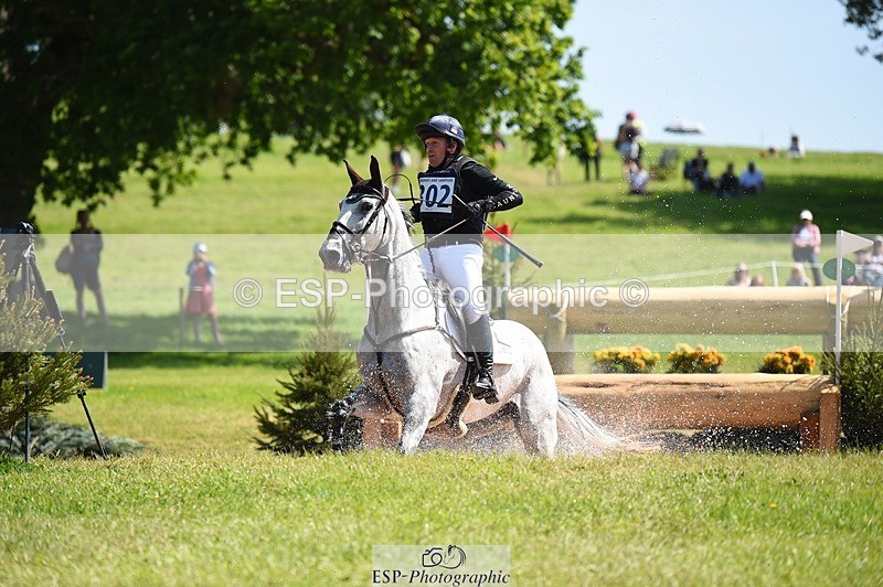 230527-110742-09095 - 302-EN_TARO_DES_VERNIER-Oliver_Townend-XC