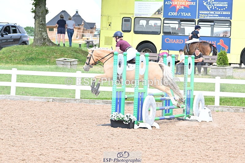 240625A-165939-00370 - Cls 03 & 04 70cm