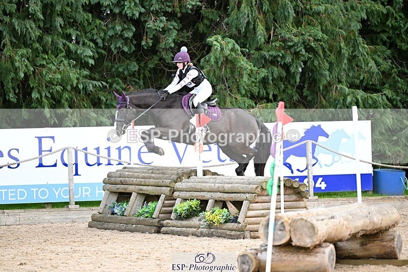 241117-152348-04755 - Cls 4 100-105cm