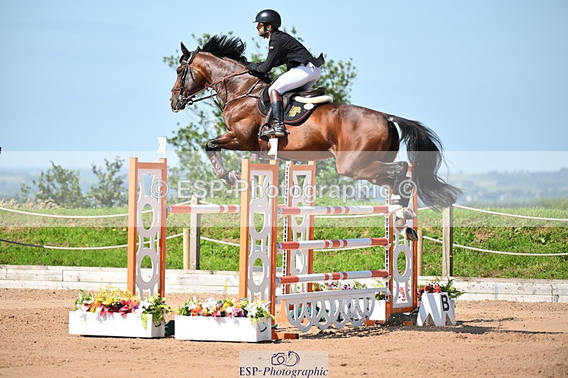 240718A-103818-04584 - Cls 1, 3 Star Small Tour 1.35m