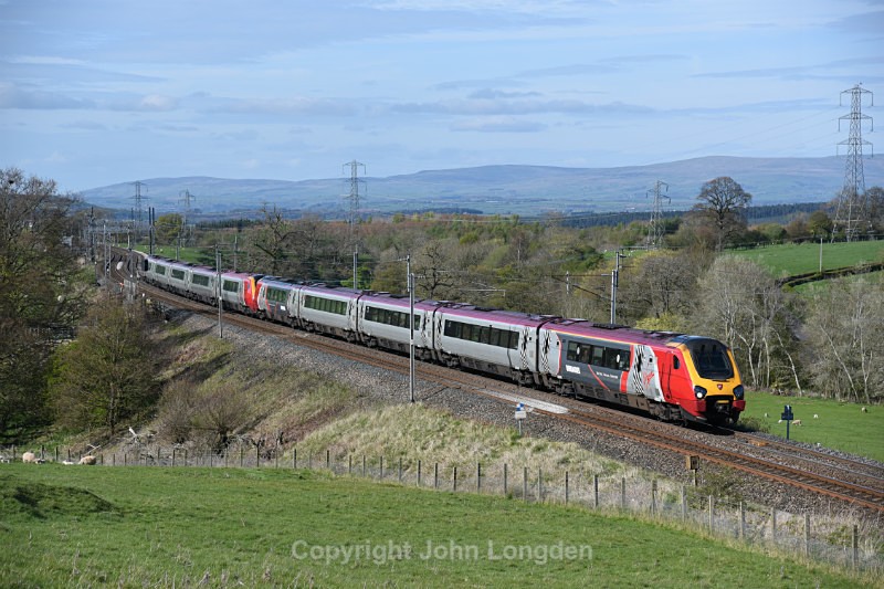 JL - 23.4.17 221115 221112 9M47 1451 Edin - Euston, Gt Strickland - West Coast Main Line (north to south)