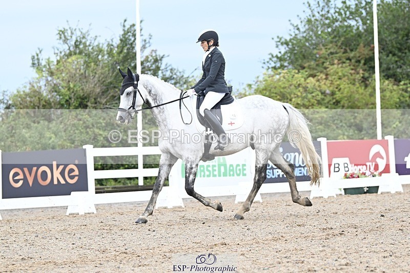 250907-110951-06513 - 072-Jan.ChoppingSeal