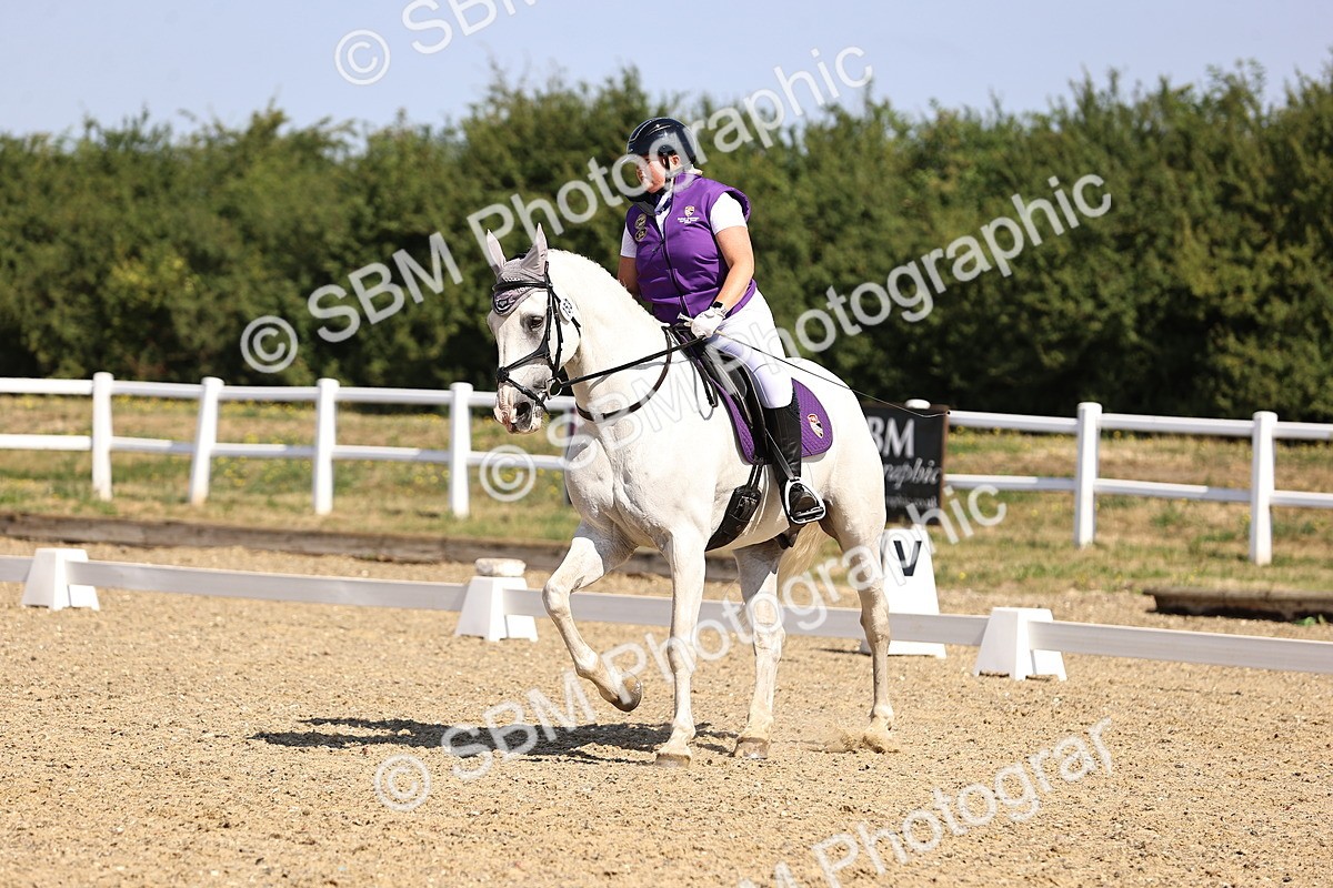 SBM_009340 - Novice 5 - 9.50-10.53