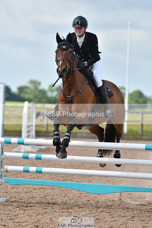 240609A-100401-03667 - Cls 16 Snr Discovery and 1m Open