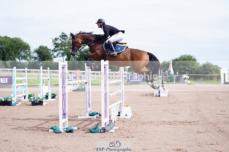 240803A-151108-08816 - Cls 32 National 1.30m Open