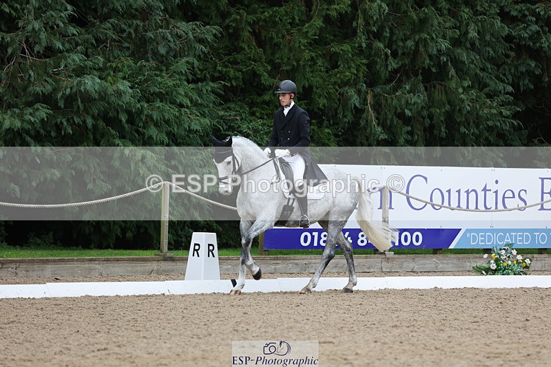 241024-155726-04955 - 236-Musa.Hussain-LIQUID.LUCK