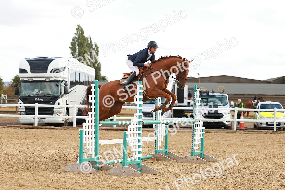 SBM_001269 - Class 4 - Senior Newcomers - 1.10m