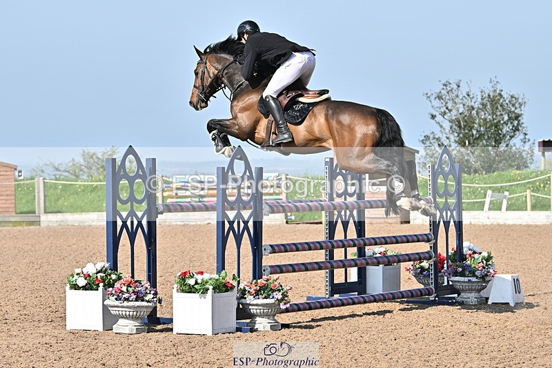 240509A-093724-00613 - Cls 8 Foxhunter