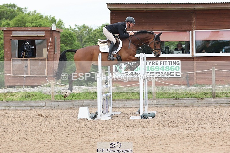 250524-131041-04936 - Cls 15 Snr Fox 1st Rnd