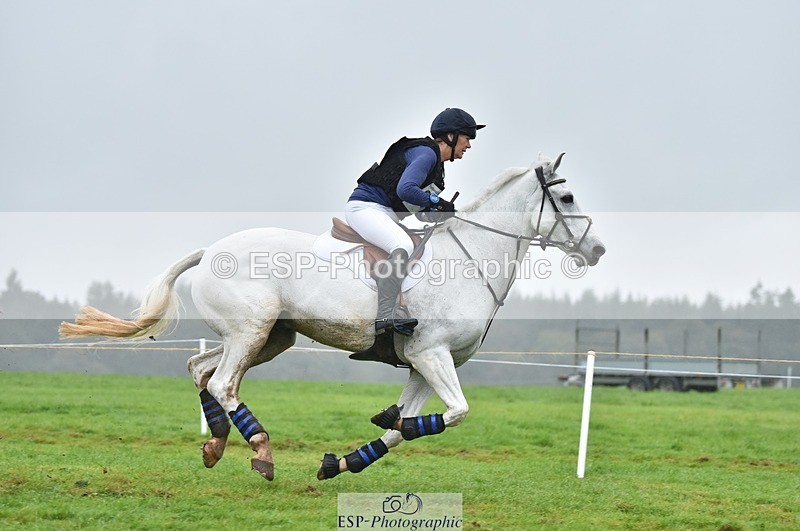 231021-102140-14325 - 651-RATHNAGREW.GREY.TEX-Nicola.Horsley-gubbins-SC+XC