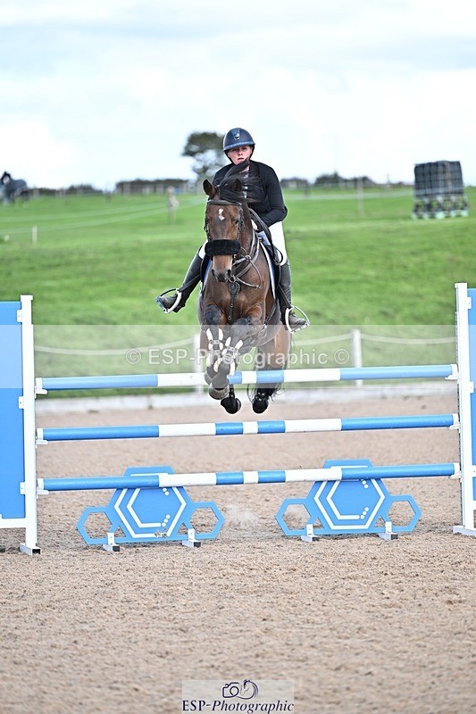 250924-135643-00490 - Cls 6 Foxhunter and 1.20m Open