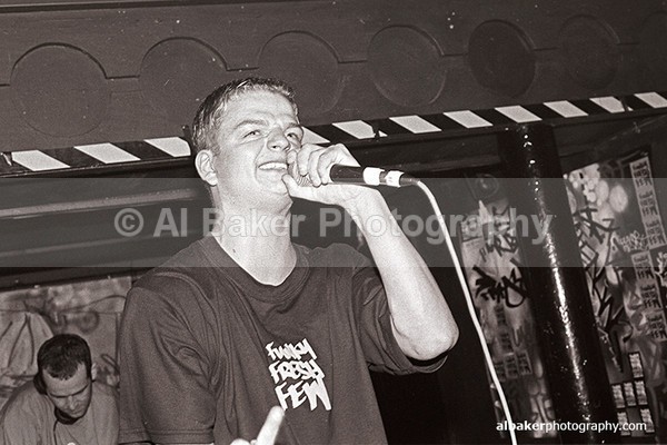 24 - Friends-&-Family @ the-roadhouse 31.05.03