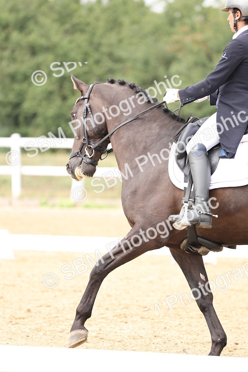 SBM_007556 - Class 9 - FEI INT I - 14.57-15.45