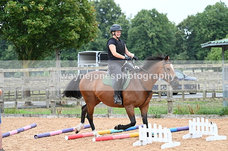 WJ7_8546 - Poles 11:00am