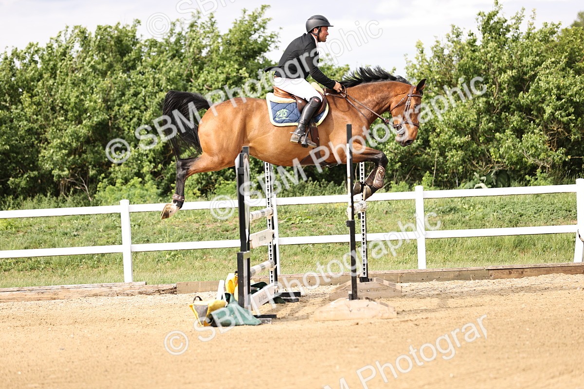 SBM_003501 - Class 13 - Senior Foxhunter - 1.20m
