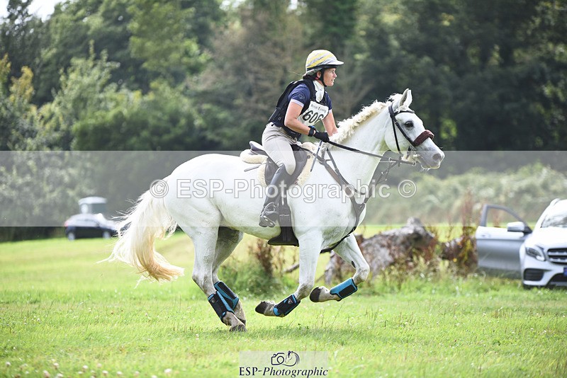 240804-154813-18796 - 606-Kate_Jupp-CARROWNURLAUR_PRIDE