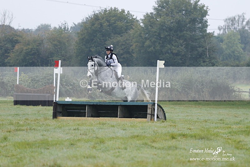 WWHT 171021 0283 - Novice Restricted (0.80m)  17/10/21