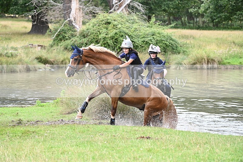 WJ7_2591 - Time at Water 11:37 to 12:13