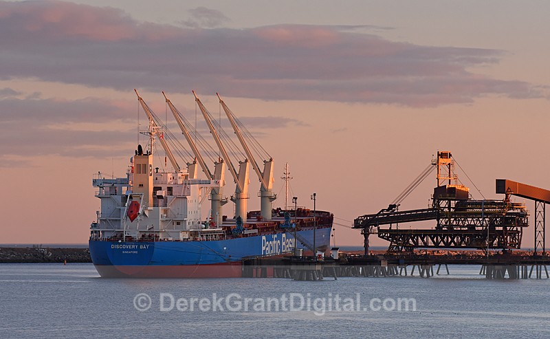 Discovery Bay Bulk Carrier Courtenay Bay PACIFIC BASIN SHIPPING LTD. - Boats