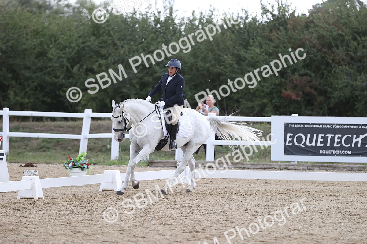 SBM_004224 - Class 9 - Novice 3 Champs