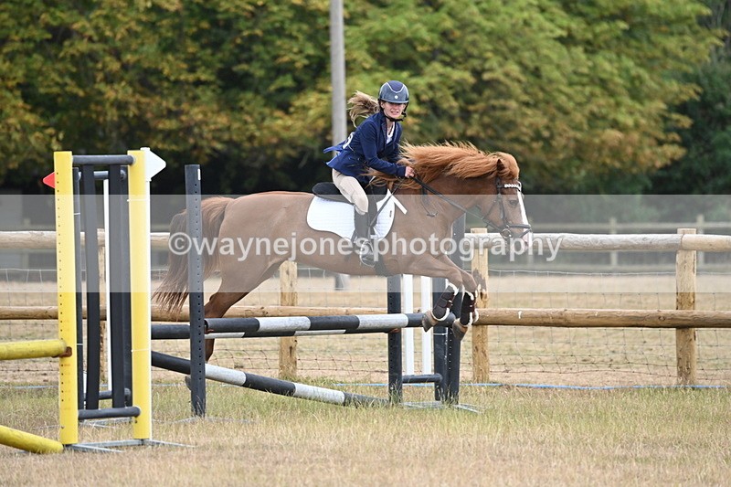 WJ6_0925 - Class 14 Intermediate Jumping 75cm