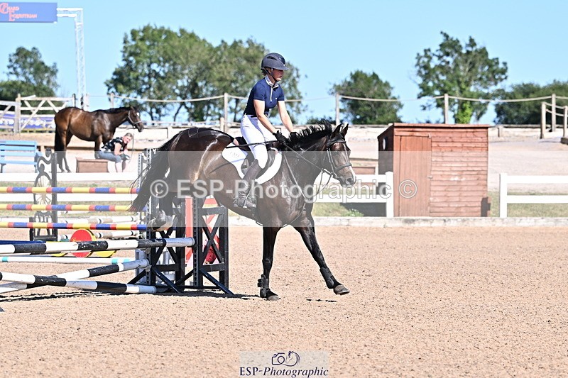 250708A-165537-00145 - 70cm Classes