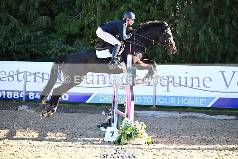 251024A-111429-06745 - B-165-Chloe.Pearson